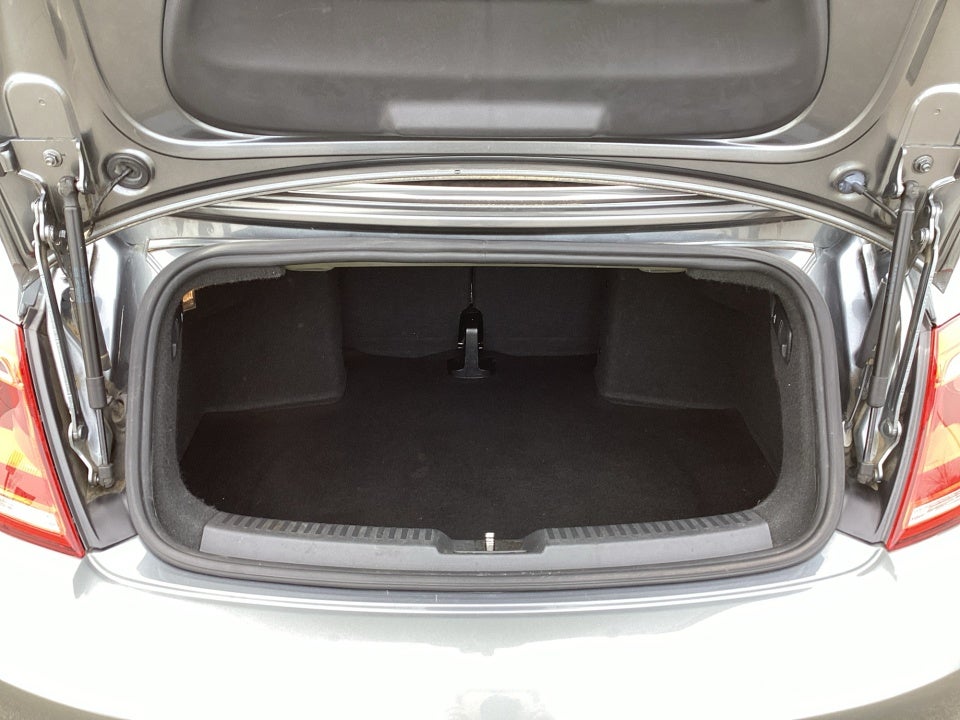 2013 Volkswagen Beetle Convertible 2.5L