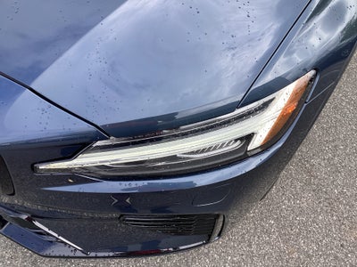 2024 Volvo S60 Recharge Plug-In Hybrid T8 Ultimate Dark Theme