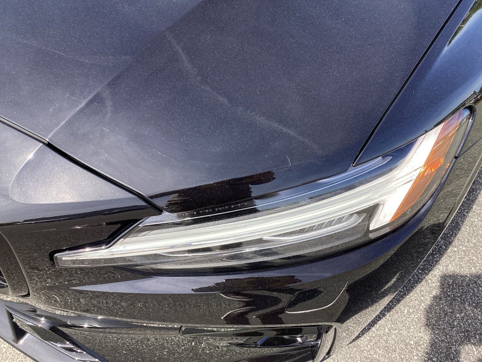 2024 Volvo S60 B5 Plus Black Edition