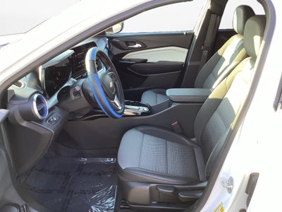 2024 Chevrolet Trax FWD LT