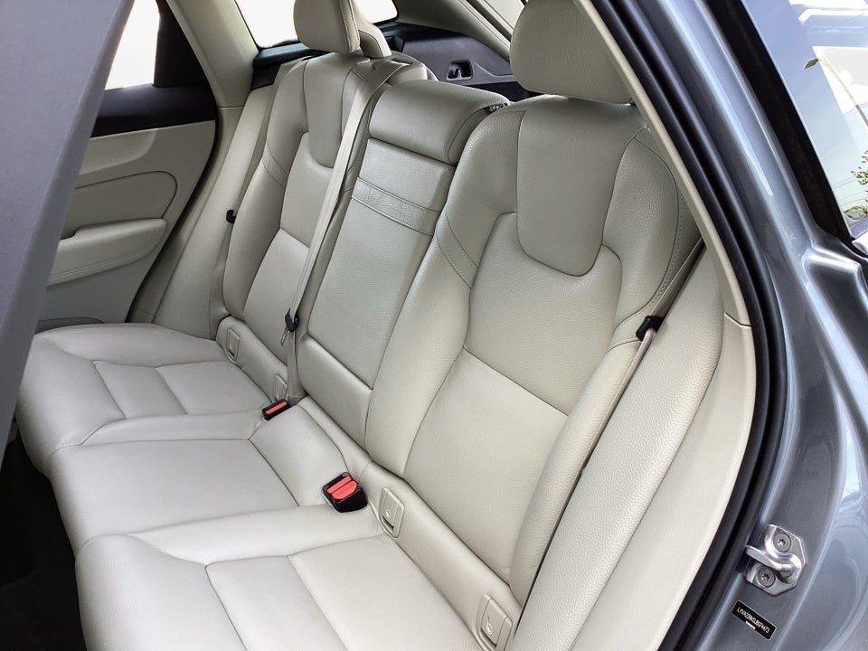 2018 Volvo XC60 T6 Momentum