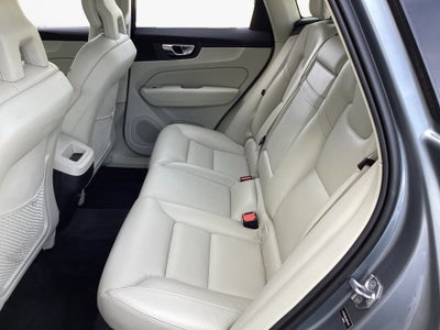 2018 Volvo XC60 T6 Momentum