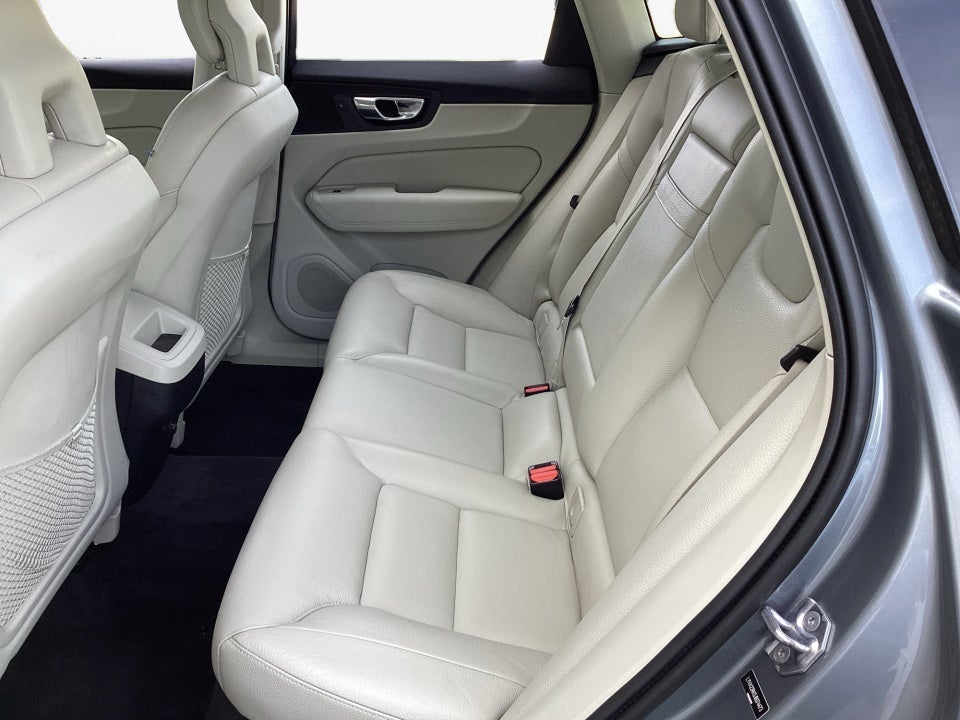 2018 Volvo XC60 T6 Momentum