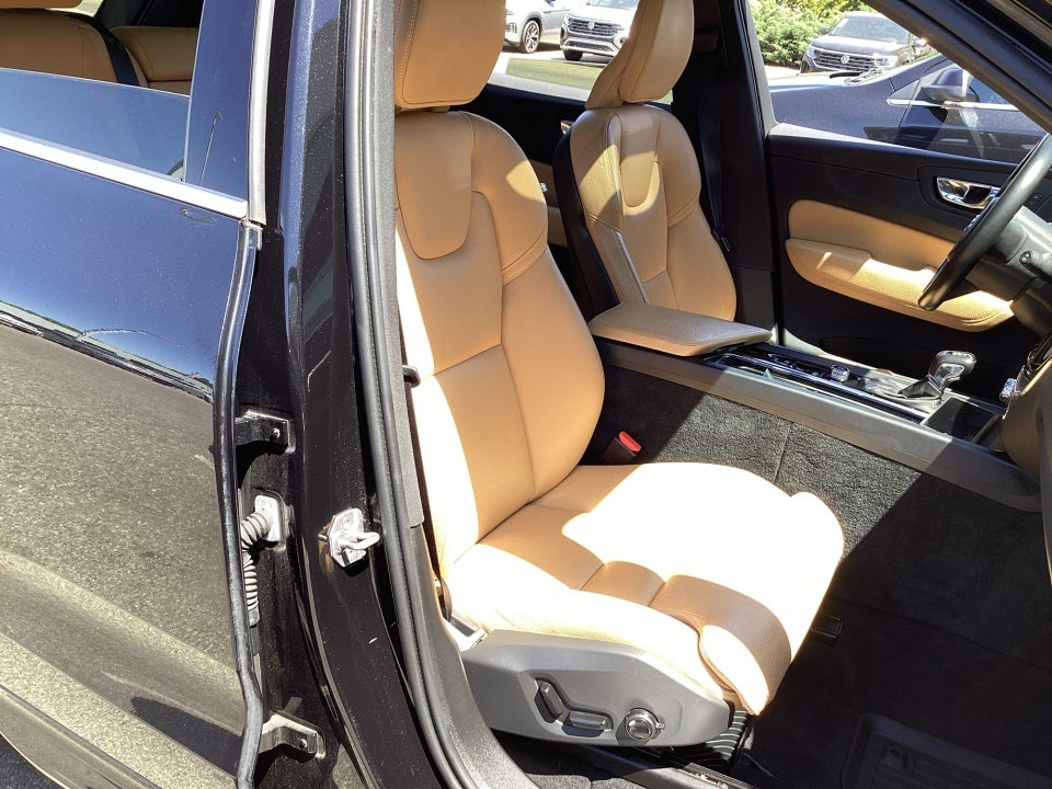 2019 Volvo XC60 T6 Momentum