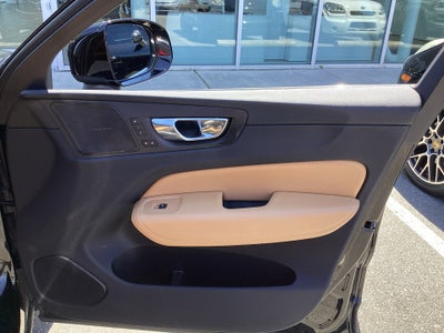 2019 Volvo XC60 T6 Momentum