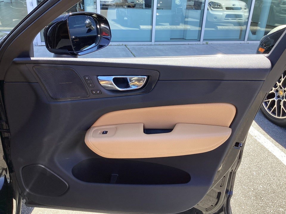 2019 Volvo XC60 T6 Momentum