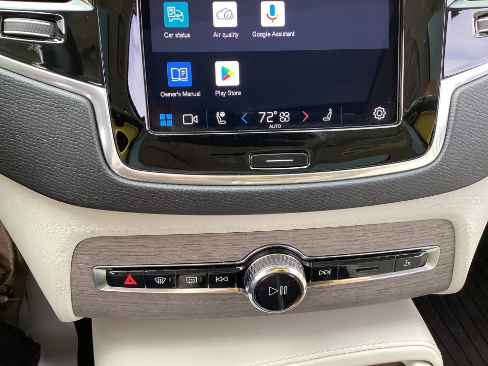 2023 Volvo XC90 B6 Plus 7-Seater