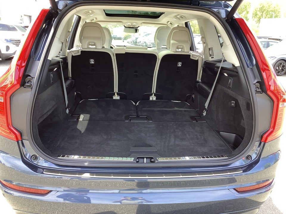 2023 Volvo XC90 B5 Core