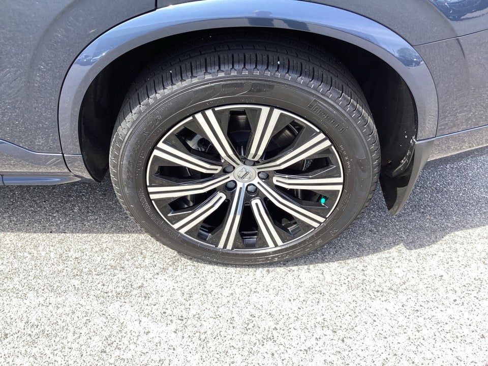 2023 Volvo XC90 B5 Core