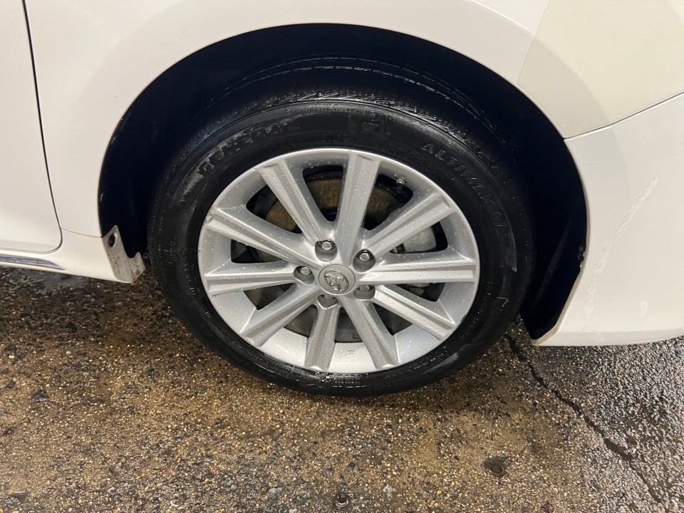 2012 Toyota Camry Hybrid XLE