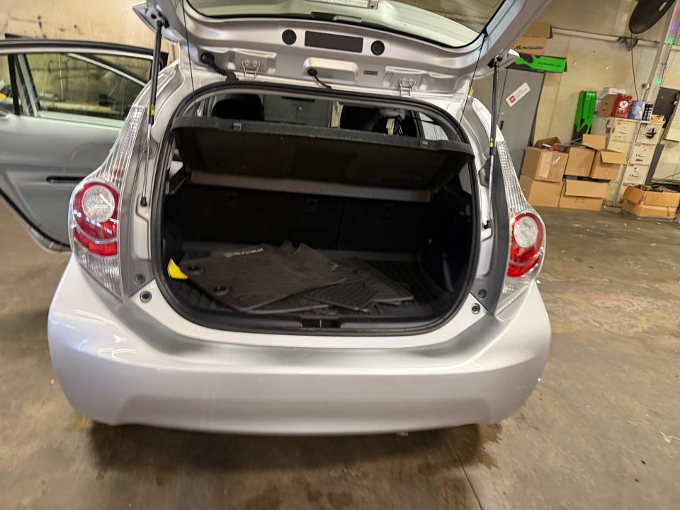 2014 Toyota Prius c Three