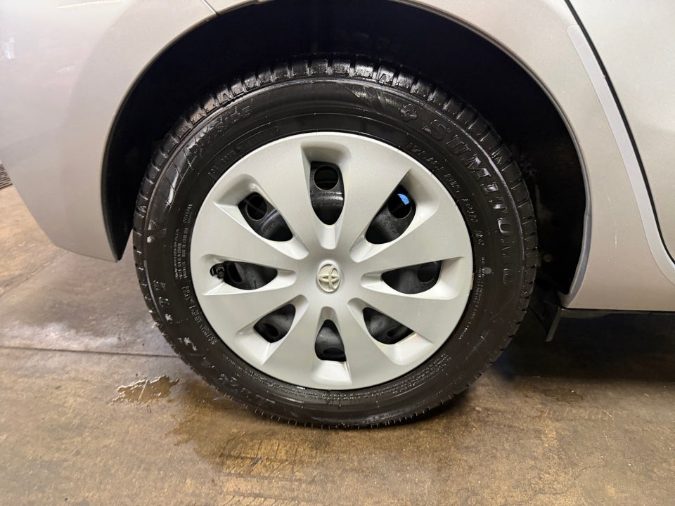 2014 Toyota Prius c Three