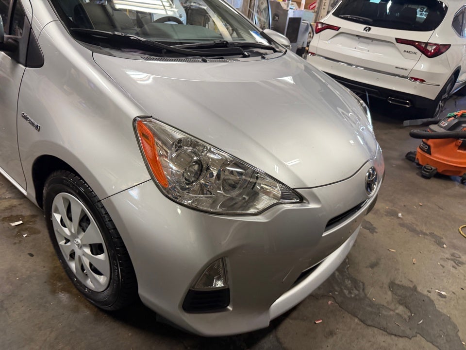 2014 Toyota Prius c Three