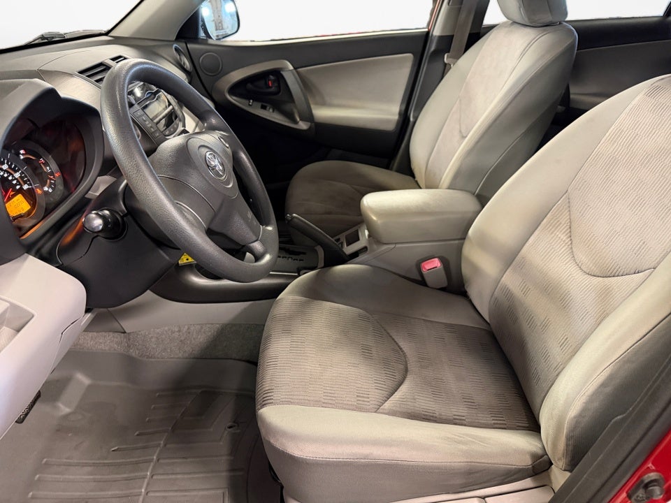 2010 Toyota RAV4 FWD 4dr 4-cyl 4-Spd AT (Natl)