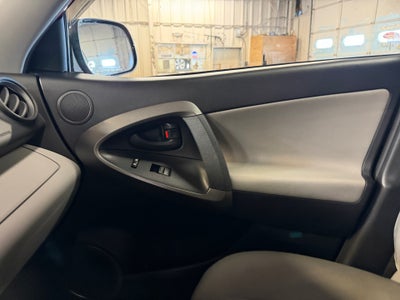2010 Toyota RAV4 FWD 4dr 4-cyl 4-Spd AT (Natl)