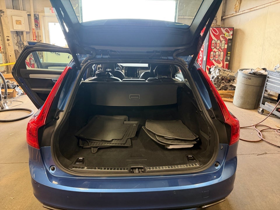 2018 Volvo V90 T5 R-Design