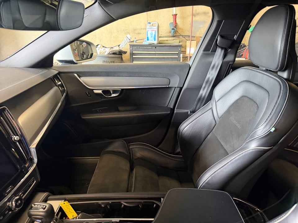 2018 Volvo V90 T5 R-Design