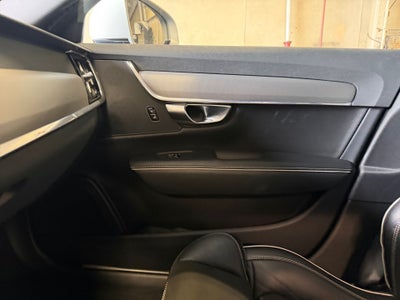2018 Volvo V90 T5 R-Design