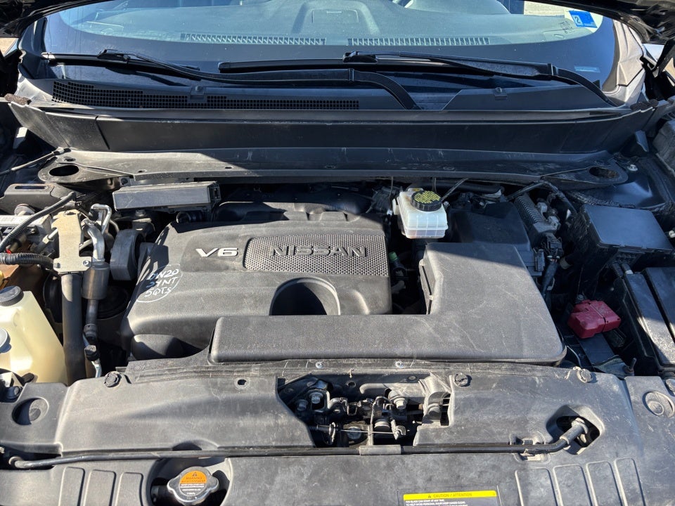 2017 Nissan Pathfinder SL