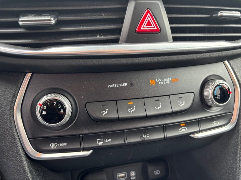 2019 Hyundai Santa Fe SE