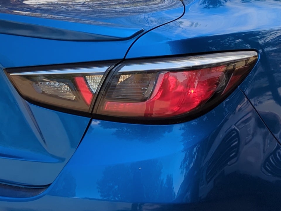 2019 Toyota Yaris Sedan LE