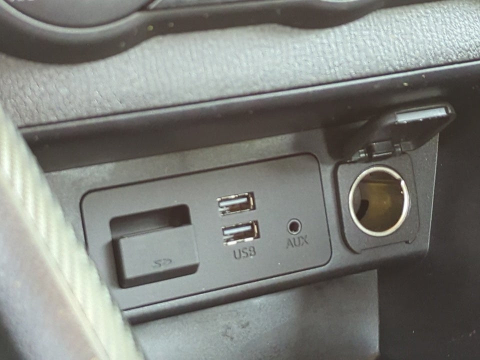 2019 Toyota Yaris Sedan LE