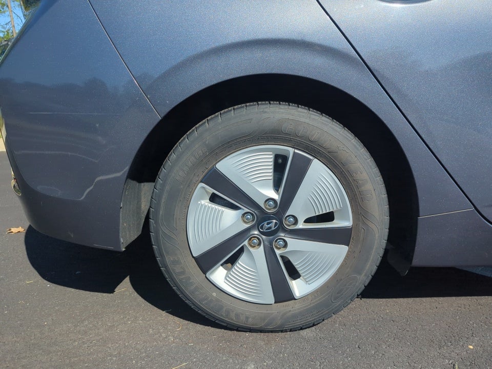 2018 Hyundai Ioniq Hybrid Blue