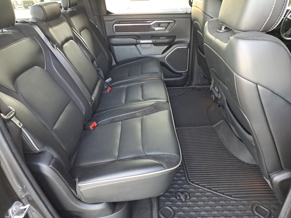 2021 RAM 1500 Laramie Crew Cab 4x4 5'7" Box