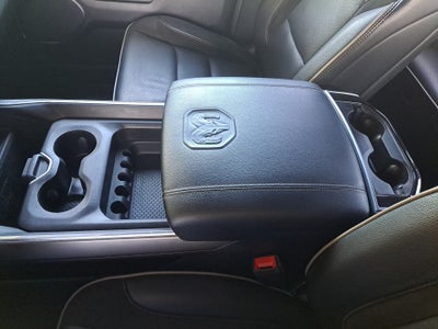 2021 RAM 1500 Laramie Crew Cab 4x4 5'7" Box