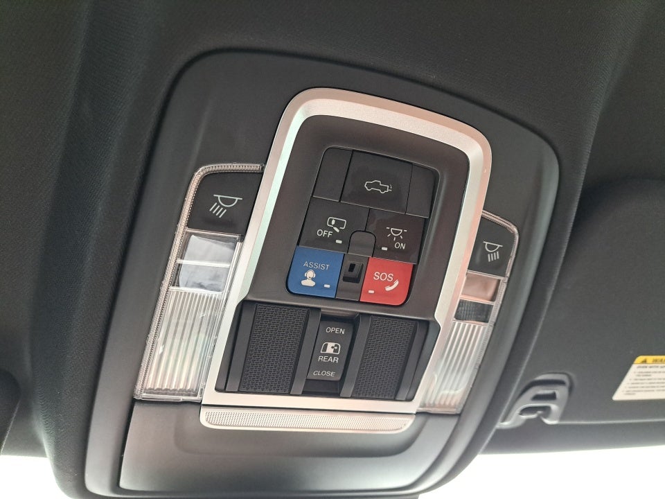 2021 RAM 1500 Limited Longhorn Crew Cab 4x4 5'7" Box