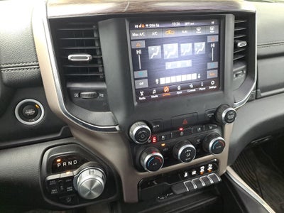 2020 RAM 1500 Laramie Crew Cab 4x4 6'4" Box