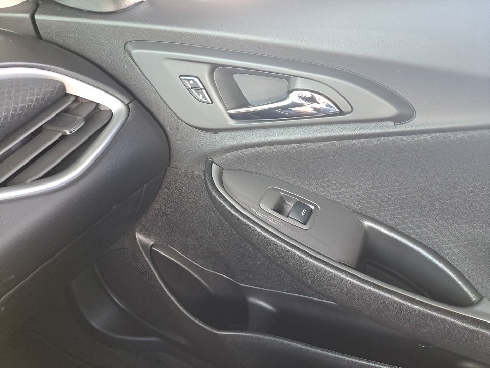 2025 Chevrolet Malibu FWD LS