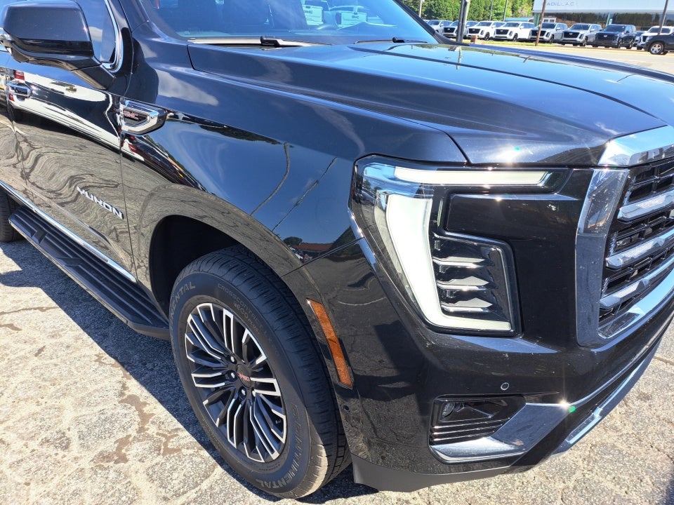 2025 GMC Yukon Elevation