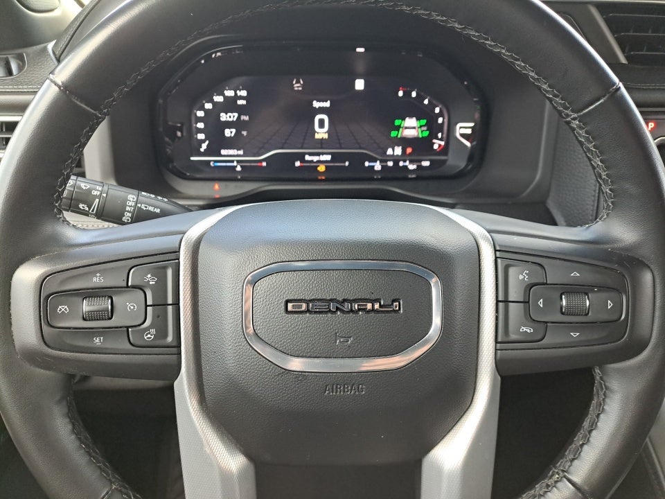 2023 GMC Yukon 4WD Denali