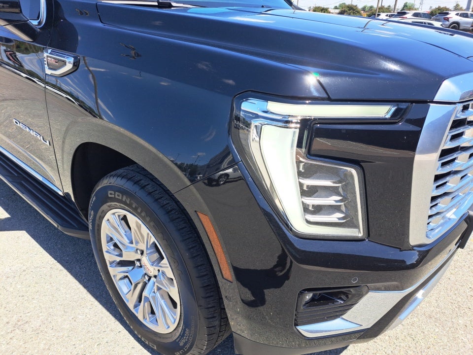 2025 GMC Yukon 4WD Denali