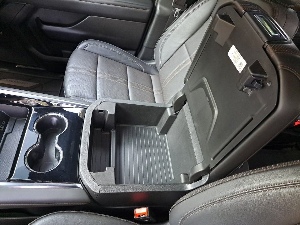 2025 Chevrolet Tahoe 4WD High Country