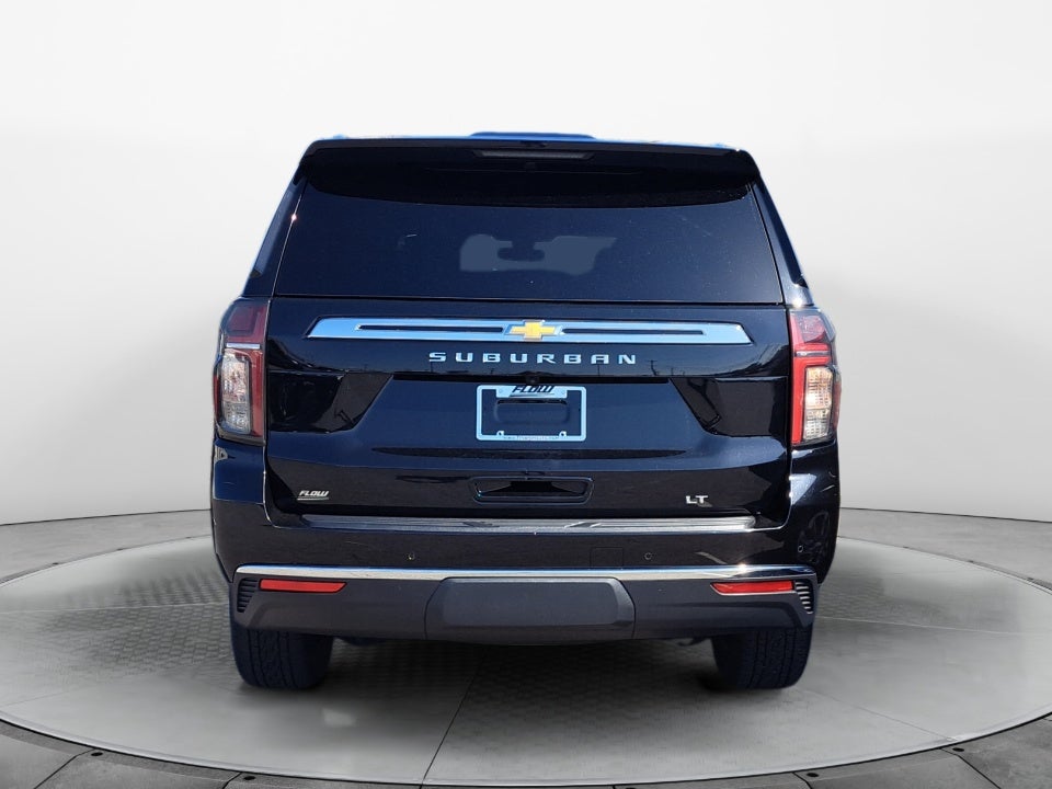 2022 Chevrolet Suburban 4WD LT