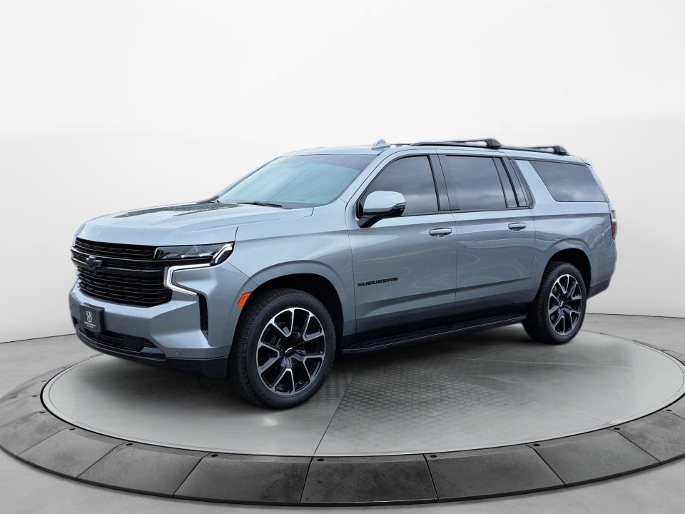 2023 Chevrolet Suburban 4WD RST