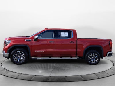 2022 GMC Sierra 1500 4WD Crew Cab Short Box SLT