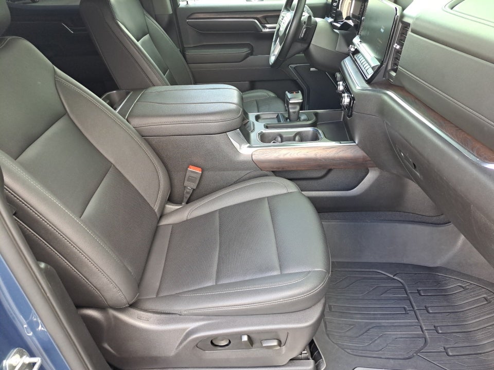 2024 GMC Sierra 1500 4WD Crew Cab Short Box SLT