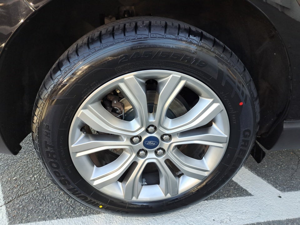 2019 Ford Edge Titanium