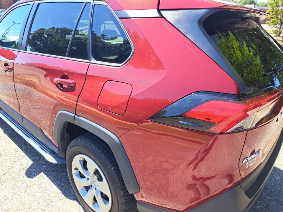 2019 Toyota RAV4 LE