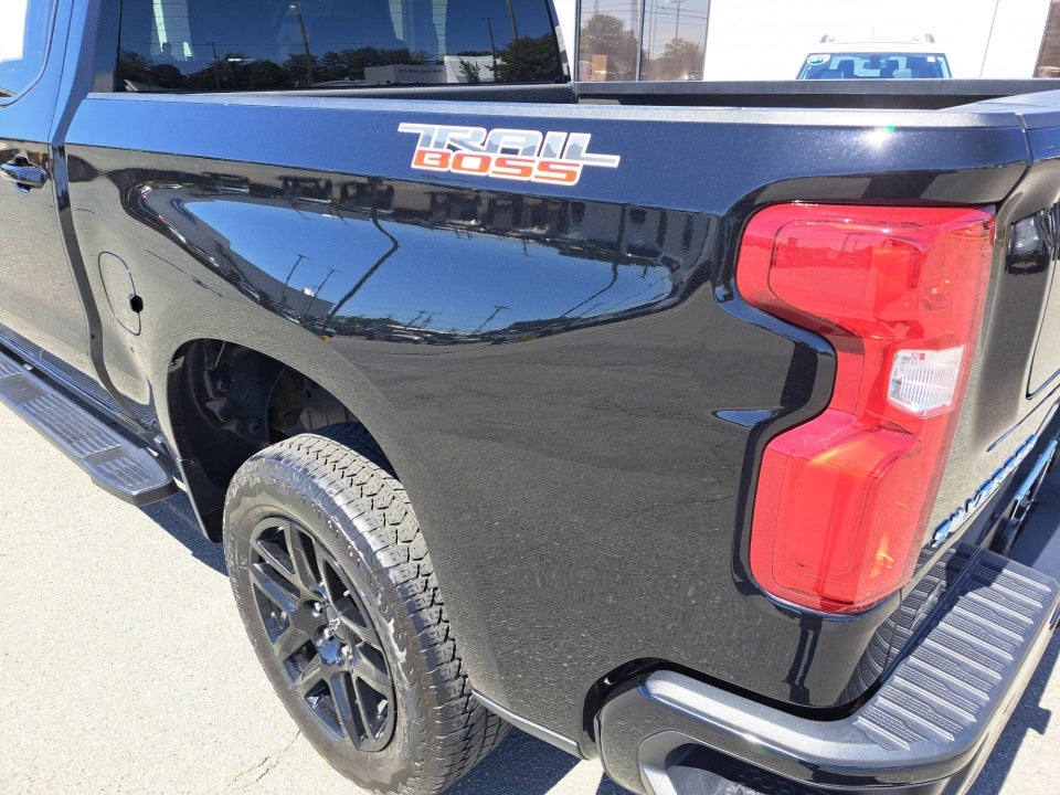 2023 Chevrolet Silverado 1500 4WD Crew Cab Short Bed LT Trail Boss