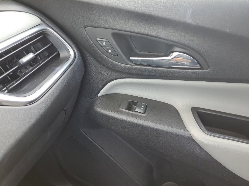 2020 Chevrolet Equinox FWD LS