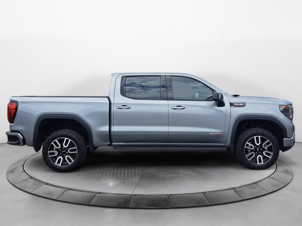 2024 GMC Sierra 1500 4WD Crew Cab Short Box AT4