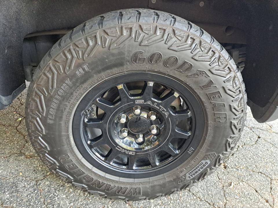 2024 GMC Sierra 1500 AT4X