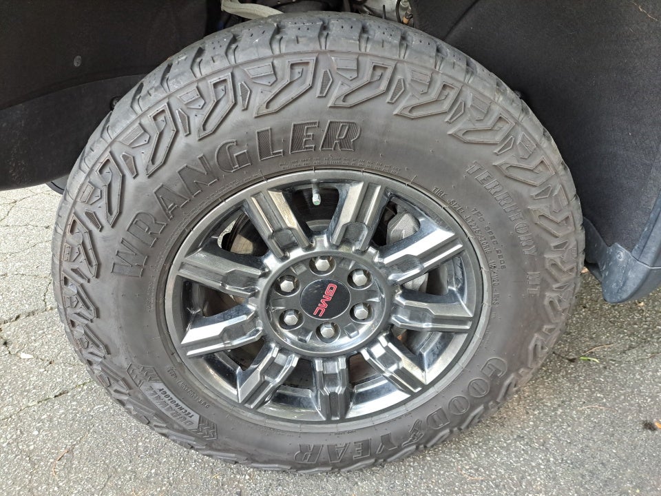 2024 GMC Sierra 1500 AT4X