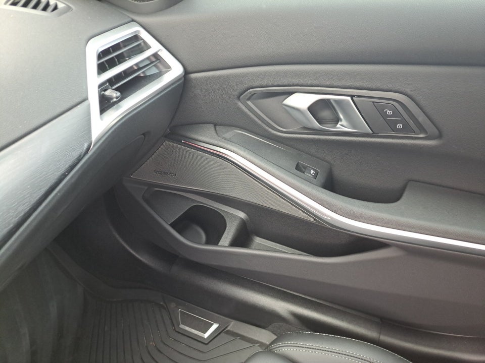 2025 BMW 330i 330i xDrive