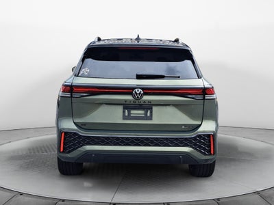 2025 Volkswagen Tiguan SE R-Line Black