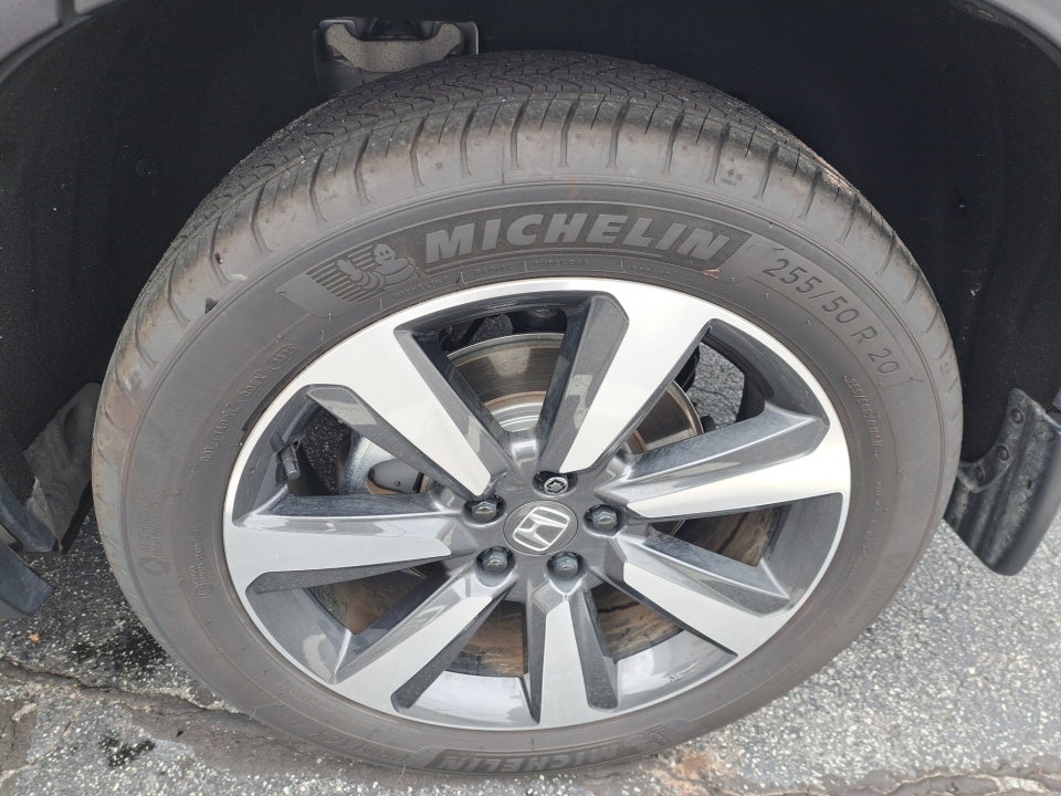 2025 Honda Pilot Touring